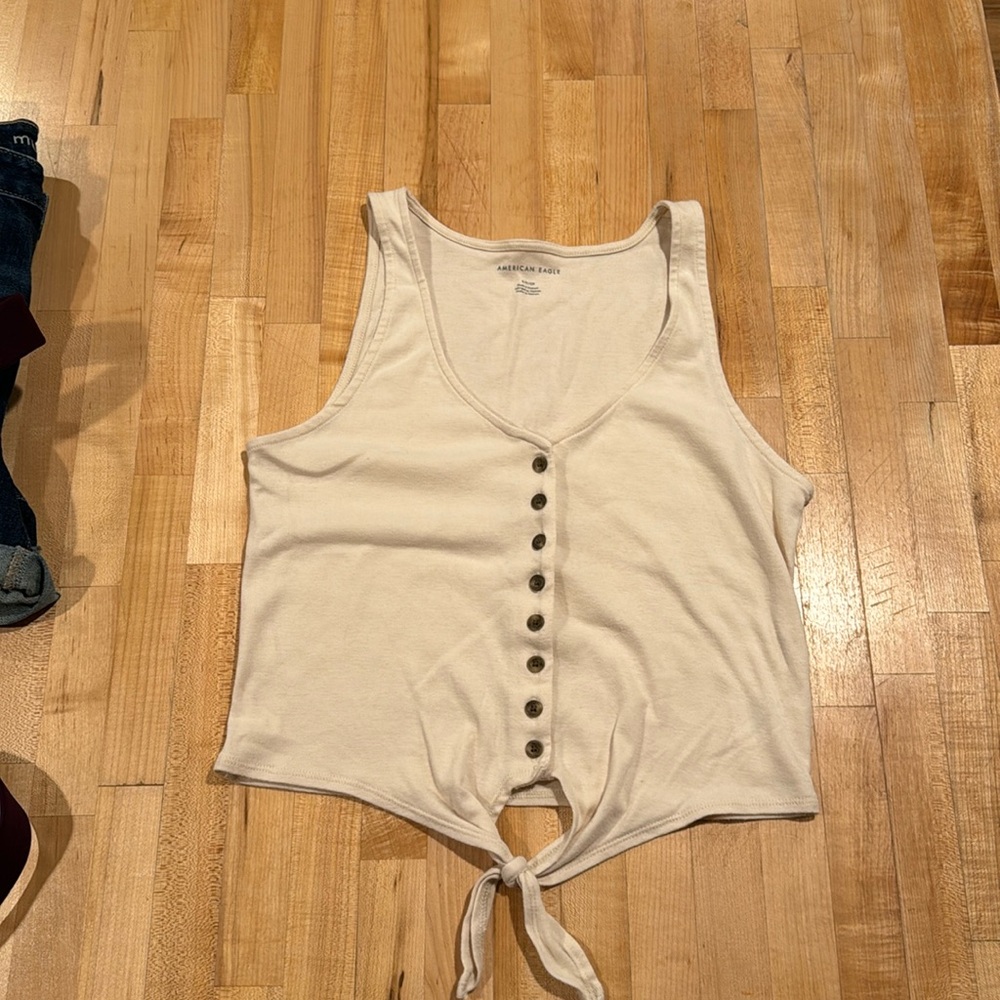 American Eagle small button up crap top with front tie, cream color‎